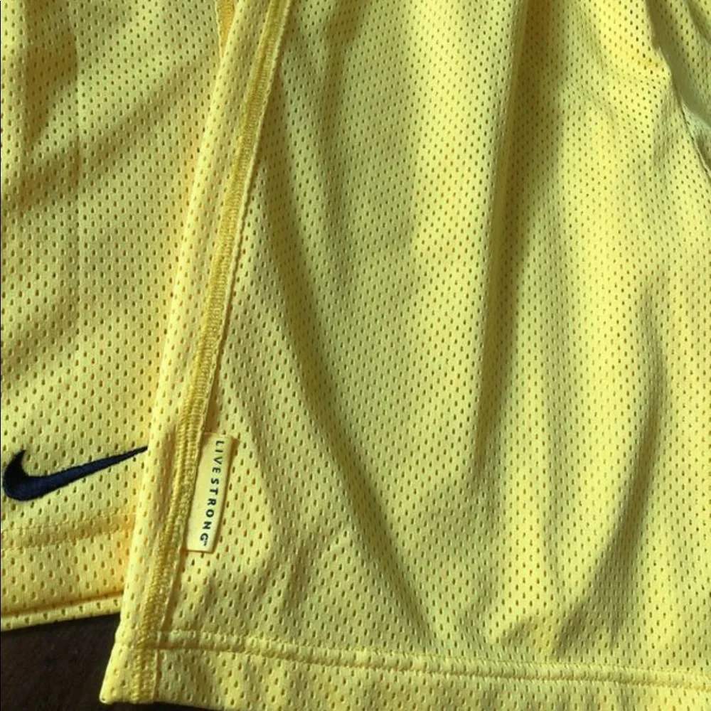 Bundle of 2 Kids Nike shorts